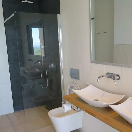Villa Ba25 *